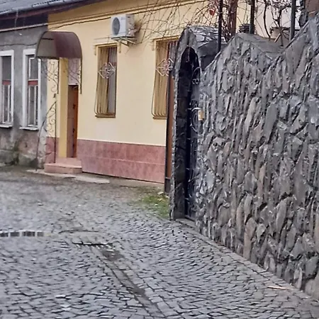 Appartamento двухярусная в центре мукачева, улица мира Mukačevo