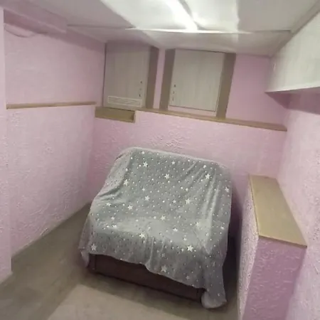 двухярусная в центре мукачева, улица мира Apartment *